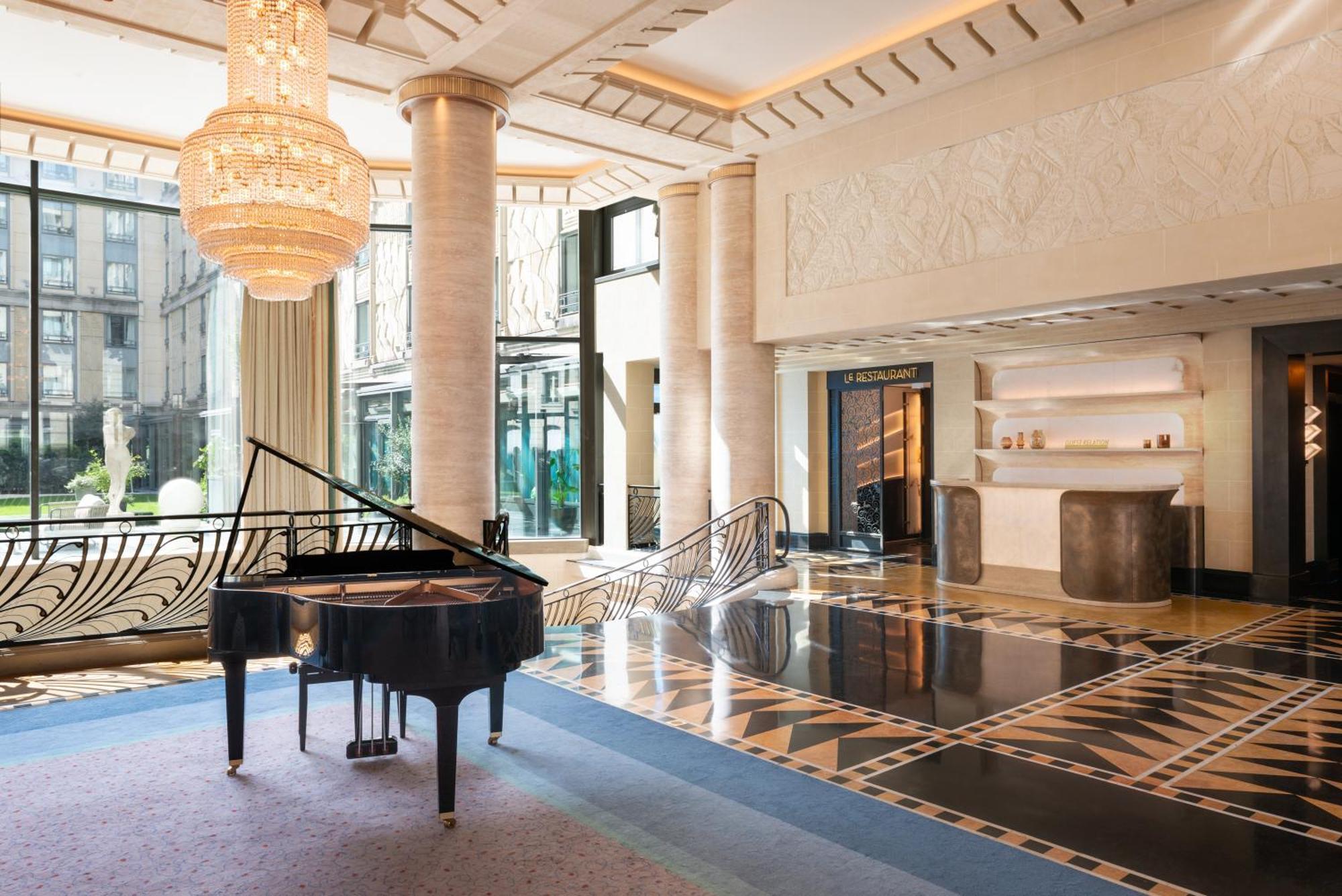 L'Hotel Du Collectionneur Párizs Kültér fotó The lobby of the hotel
